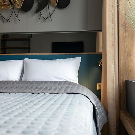 Four Sisters Luxury Rooms In Siauliai ภายนอก รูปภาพ