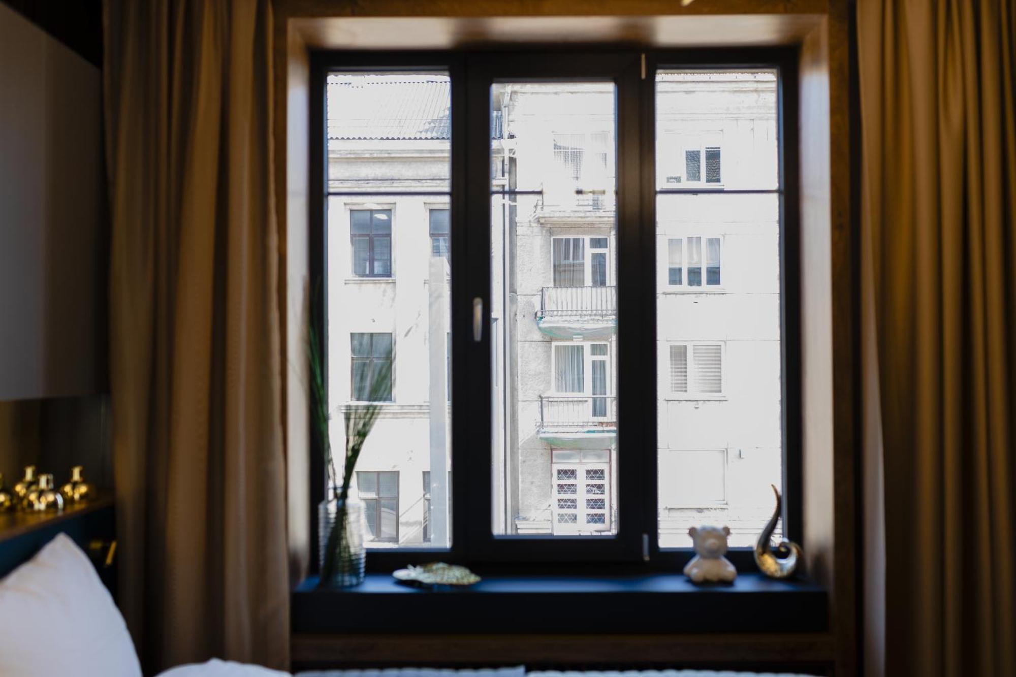 Four Sisters Luxury Rooms In Siauliai ภายนอก รูปภาพ