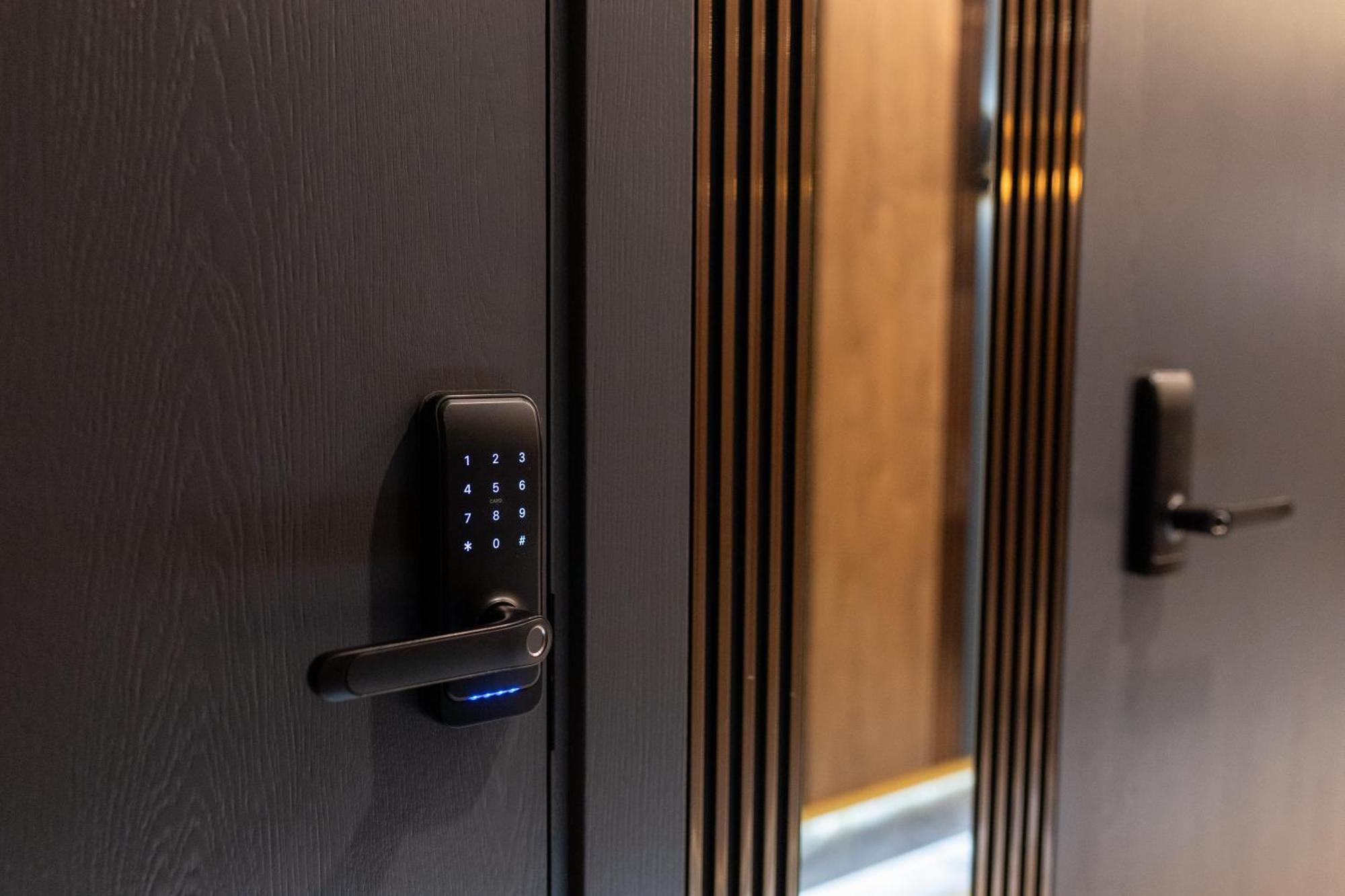 Four Sisters Luxury Rooms In Siauliai ภายนอก รูปภาพ