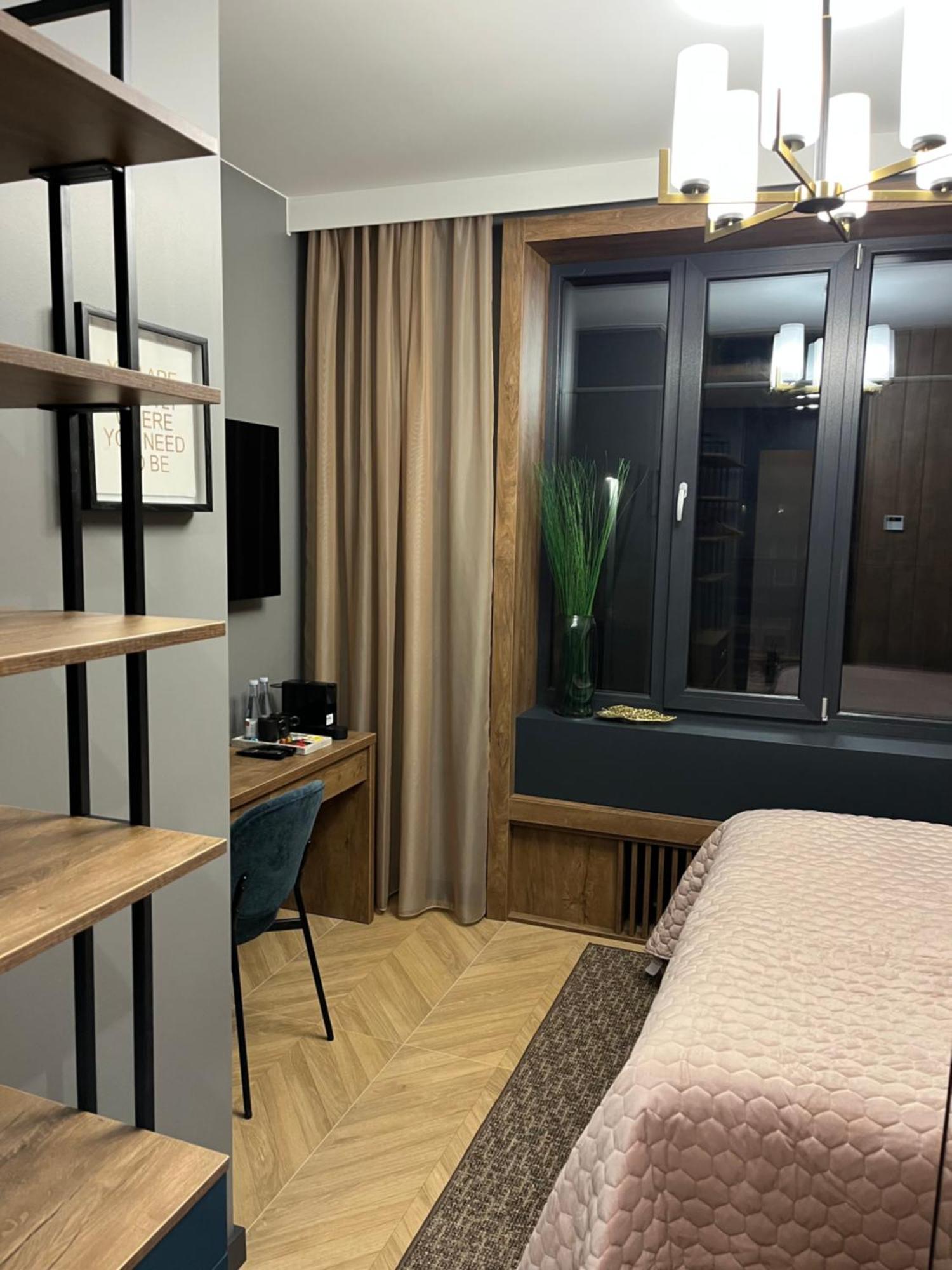 Four Sisters Luxury Rooms In Siauliai ภายนอก รูปภาพ
