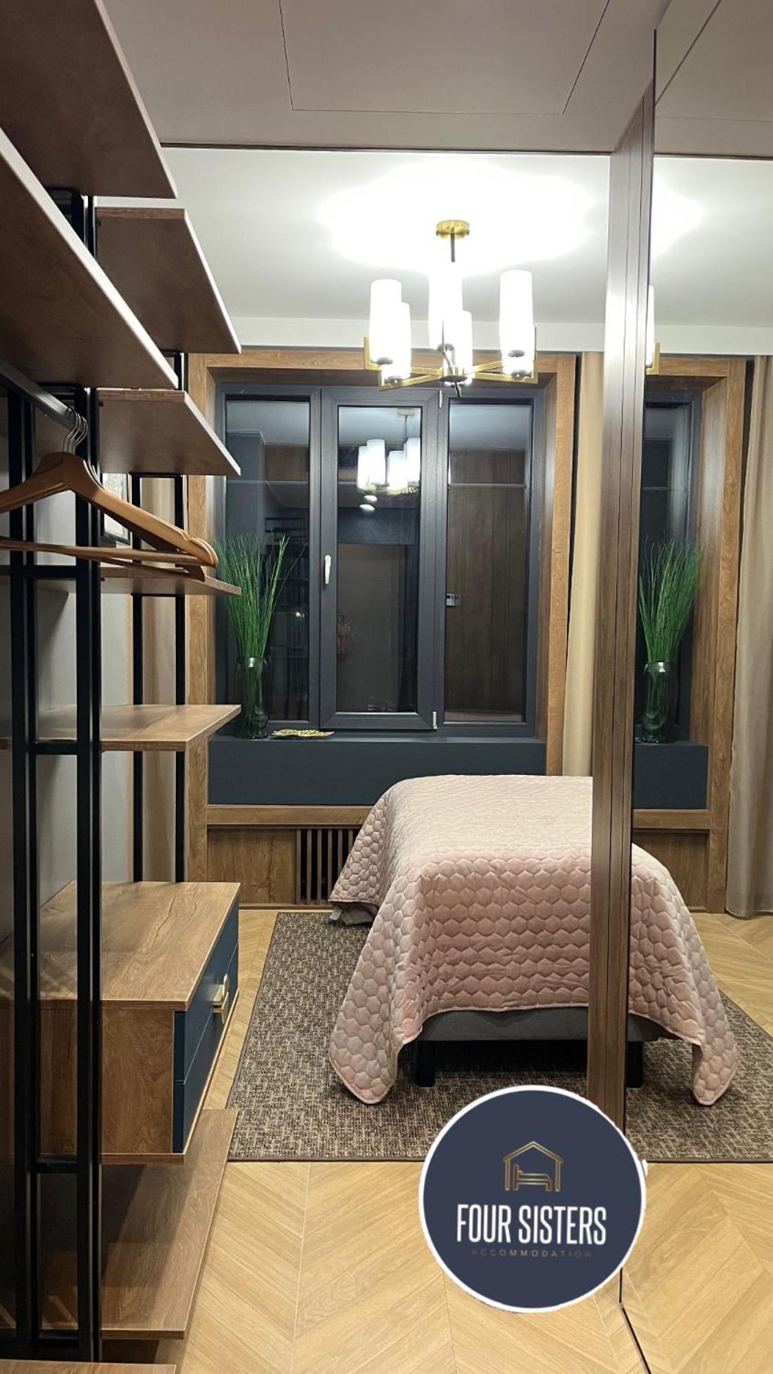 Four Sisters Luxury Rooms In Siauliai ภายนอก รูปภาพ